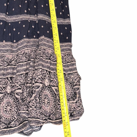 Wonderly Black and Cream Long Sleeve Maxi Dress - Picture 3 of 8